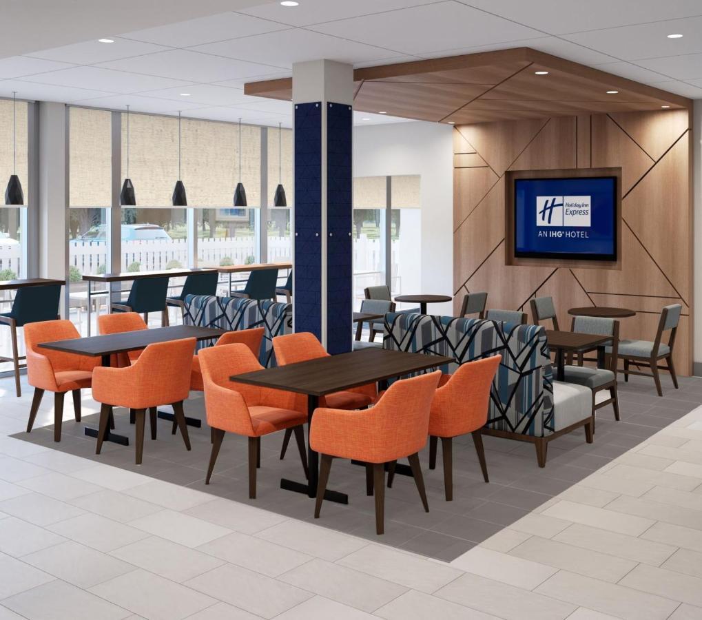 Holiday Inn Express & Suites Oscoda By Ihg Buitenkant foto