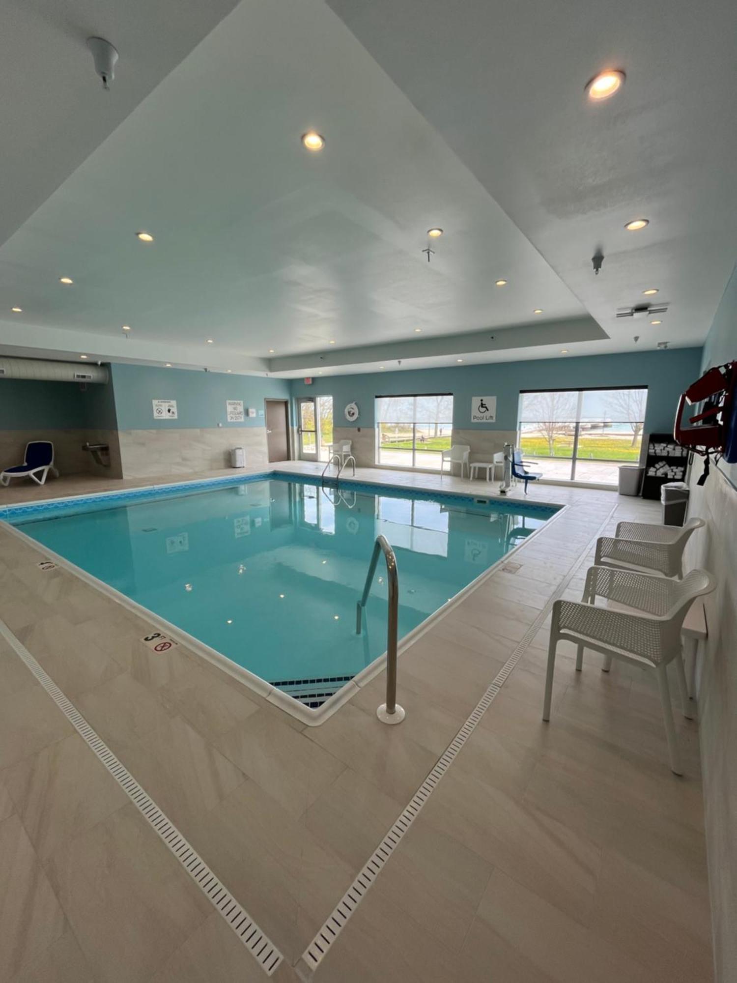 Holiday Inn Express & Suites Oscoda By Ihg Buitenkant foto