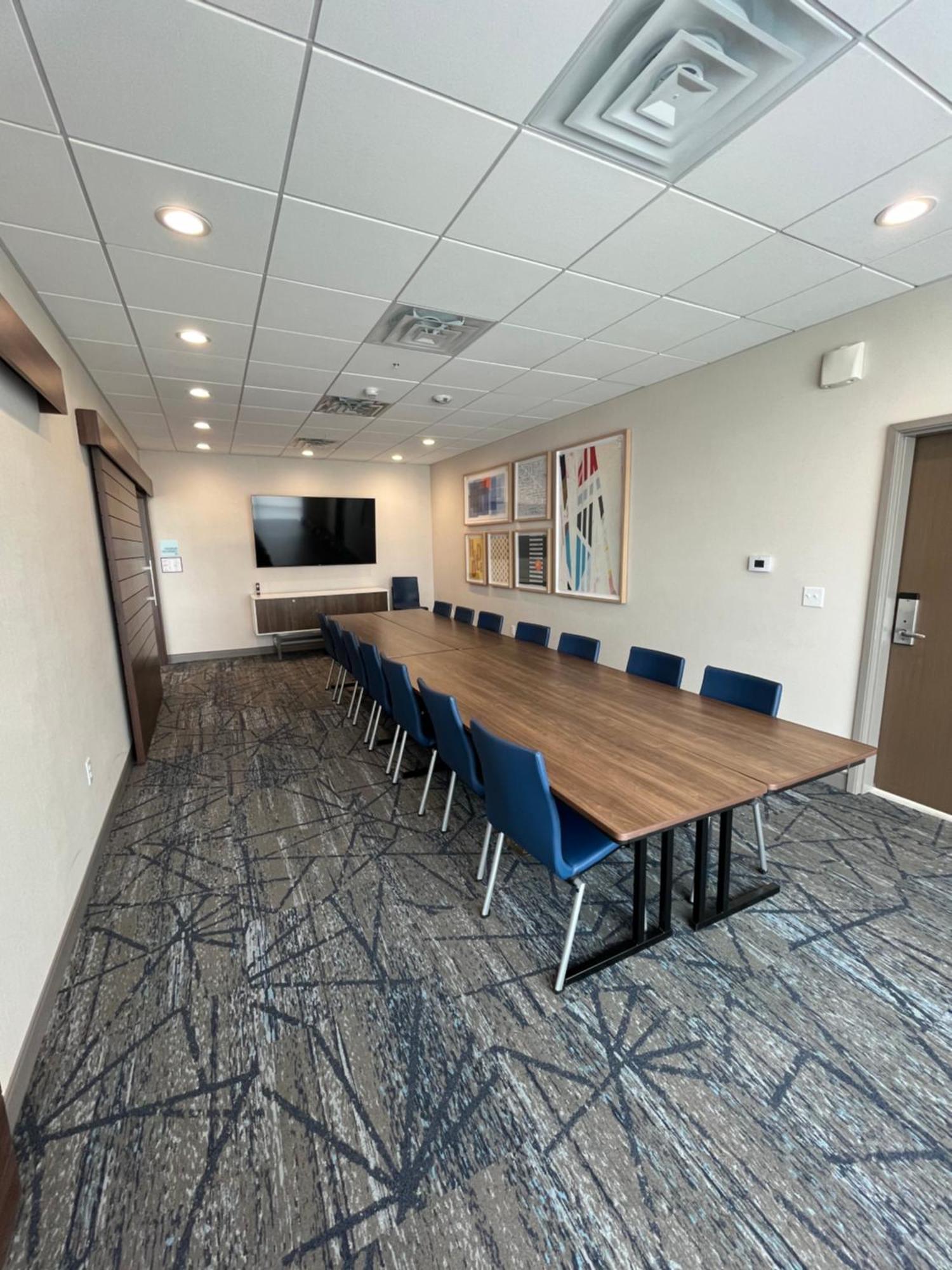 Holiday Inn Express & Suites Oscoda By Ihg Buitenkant foto