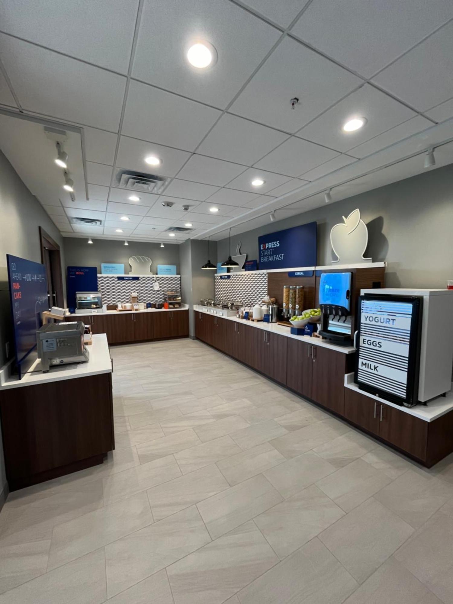 Holiday Inn Express & Suites Oscoda By Ihg Buitenkant foto