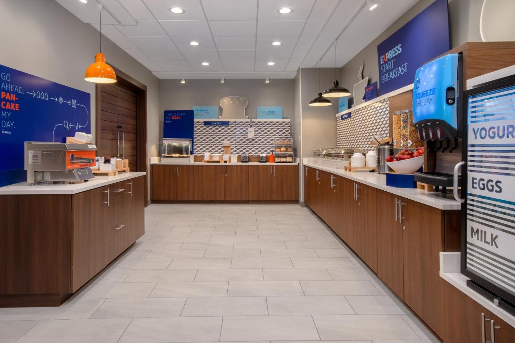 Holiday Inn Express & Suites Oscoda By Ihg Buitenkant foto