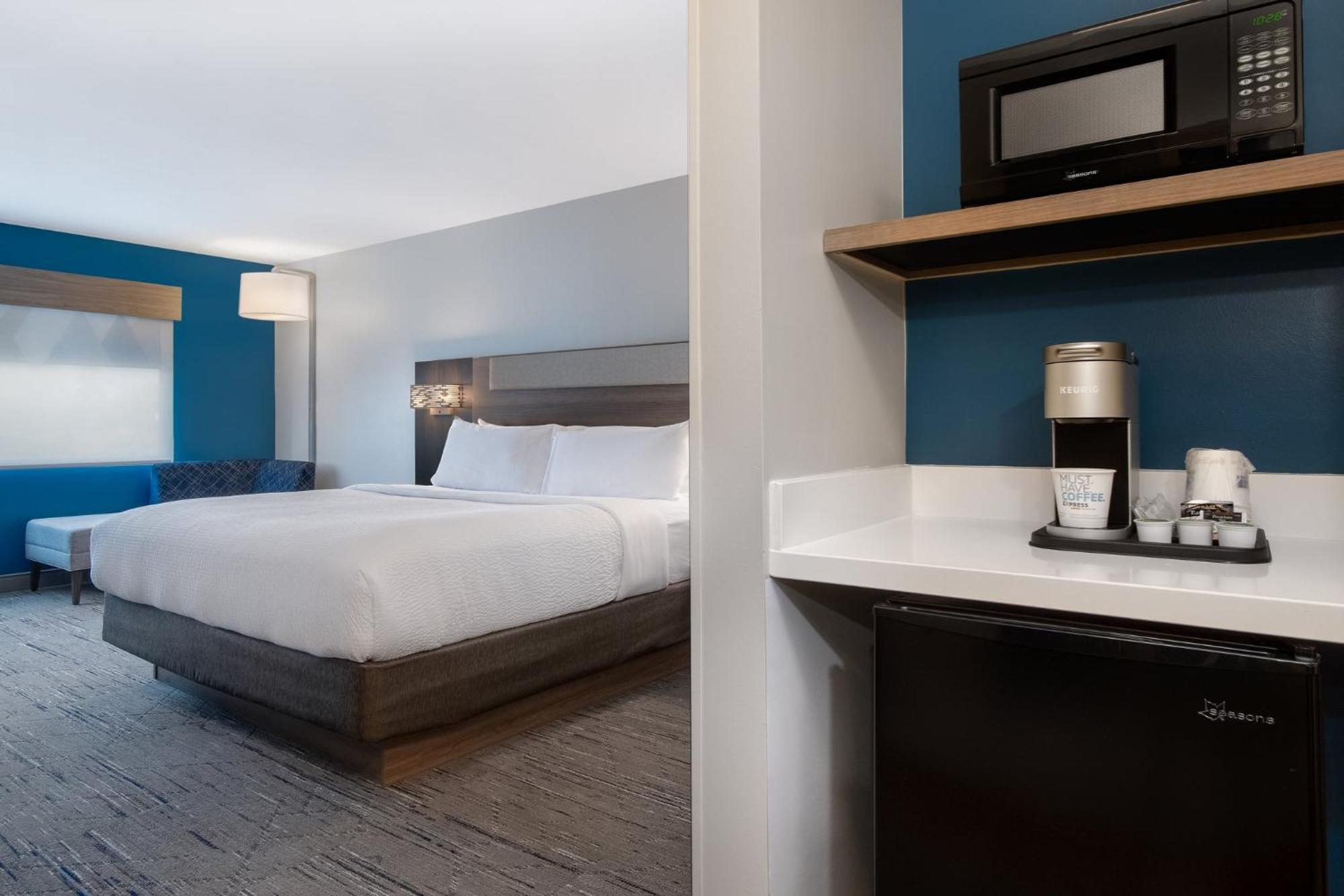 Holiday Inn Express & Suites Oscoda By Ihg Buitenkant foto
