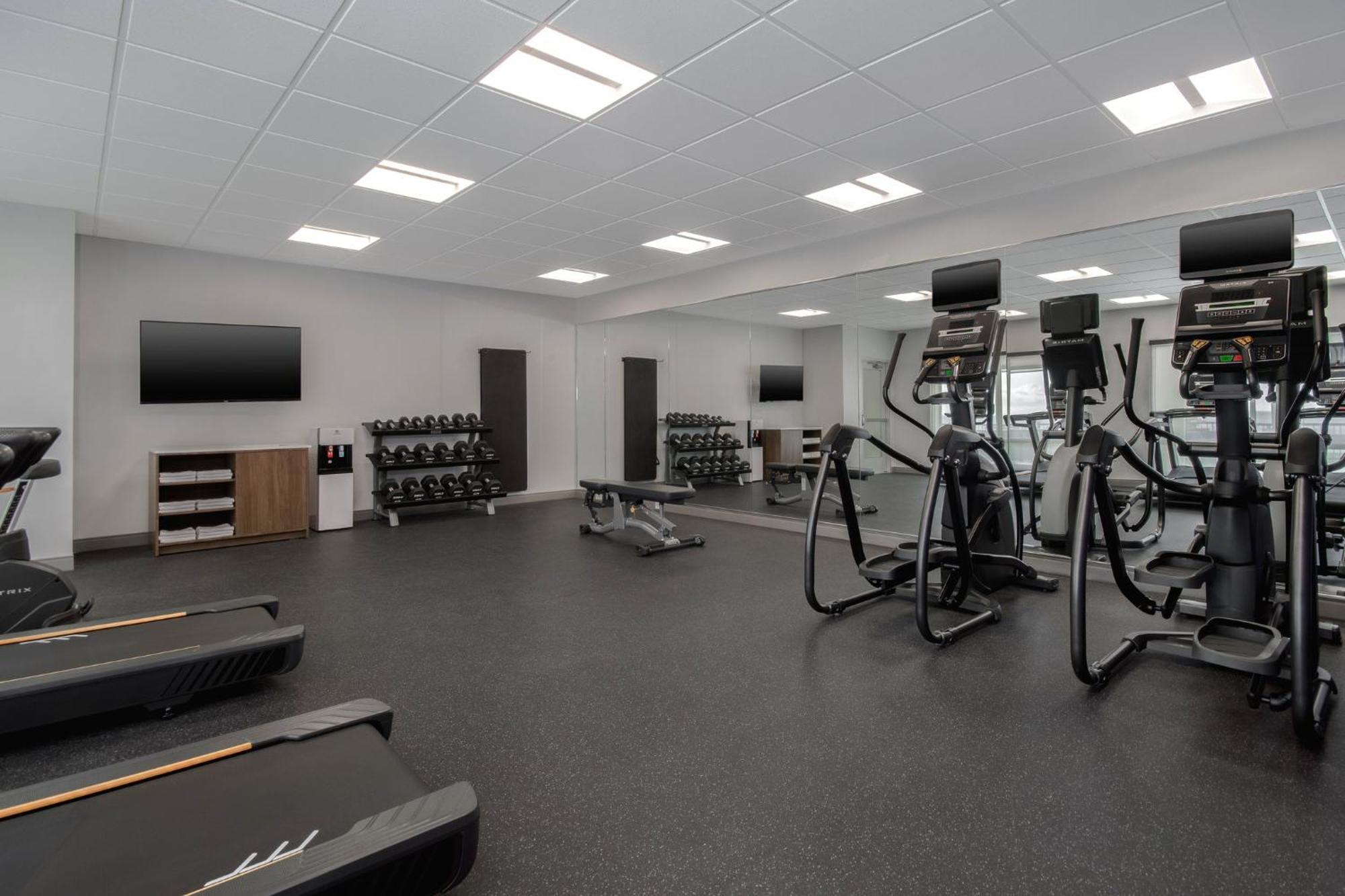 Holiday Inn Express & Suites Oscoda By Ihg Buitenkant foto