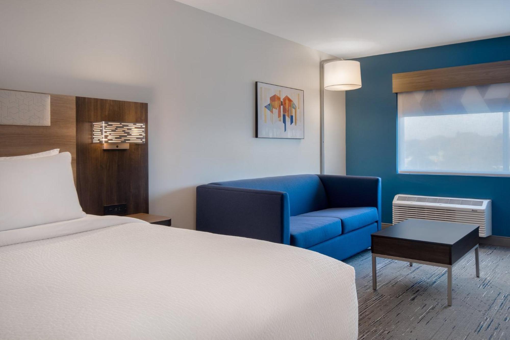 Holiday Inn Express & Suites Oscoda By Ihg Buitenkant foto